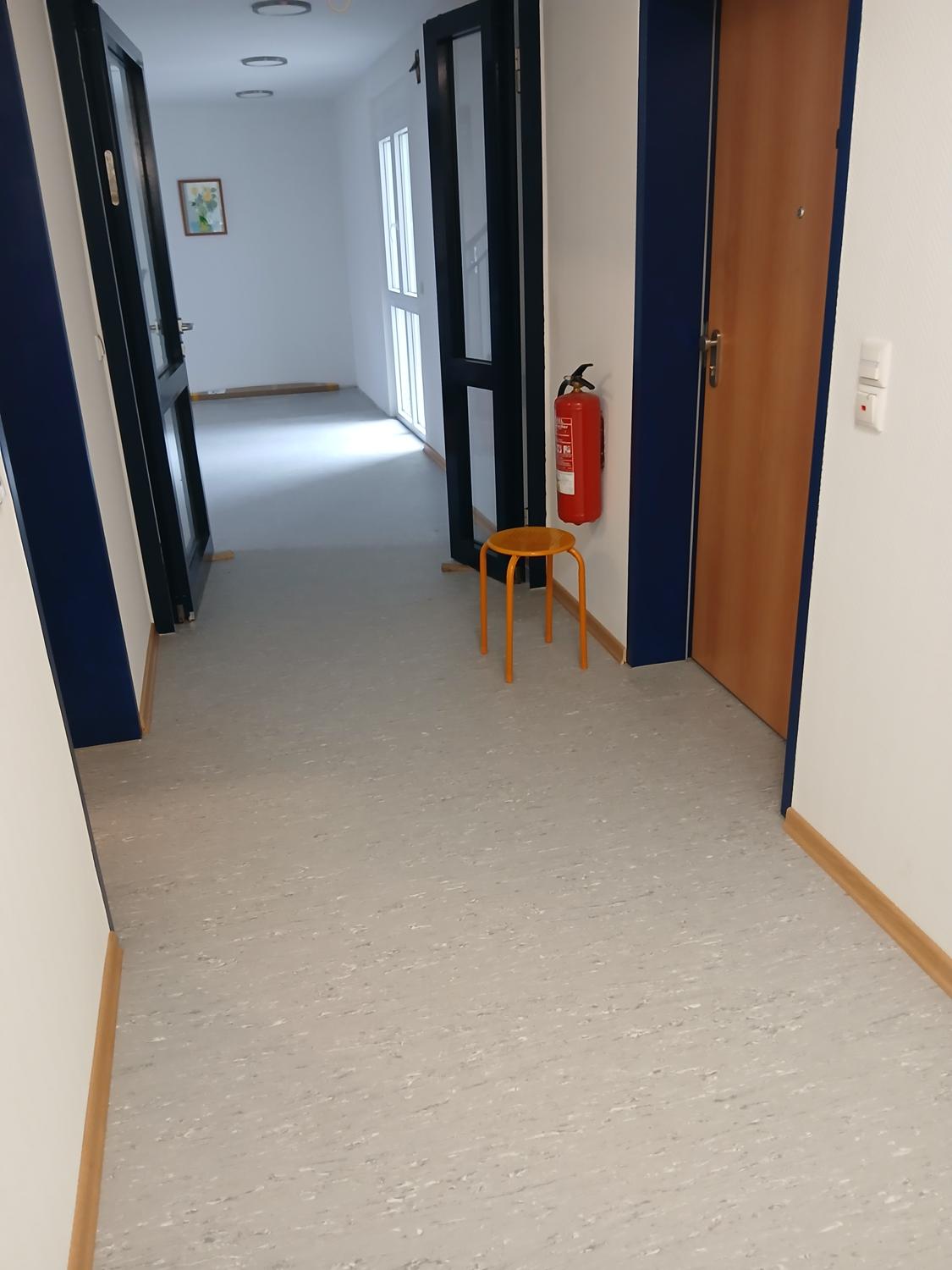 Sanierter Klinikflur
